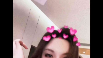 【四片叶子】绝世容颜的美人闻脚tian脚 第二部