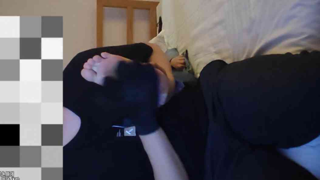 214057ilbhmm0conzbbxrr.jpg