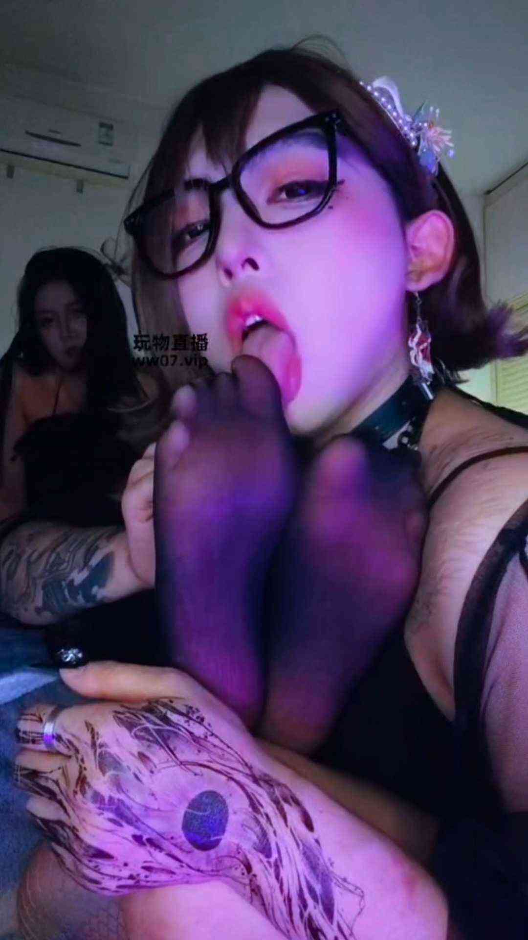 114824tvvcc2bnaav3favh.jpg
