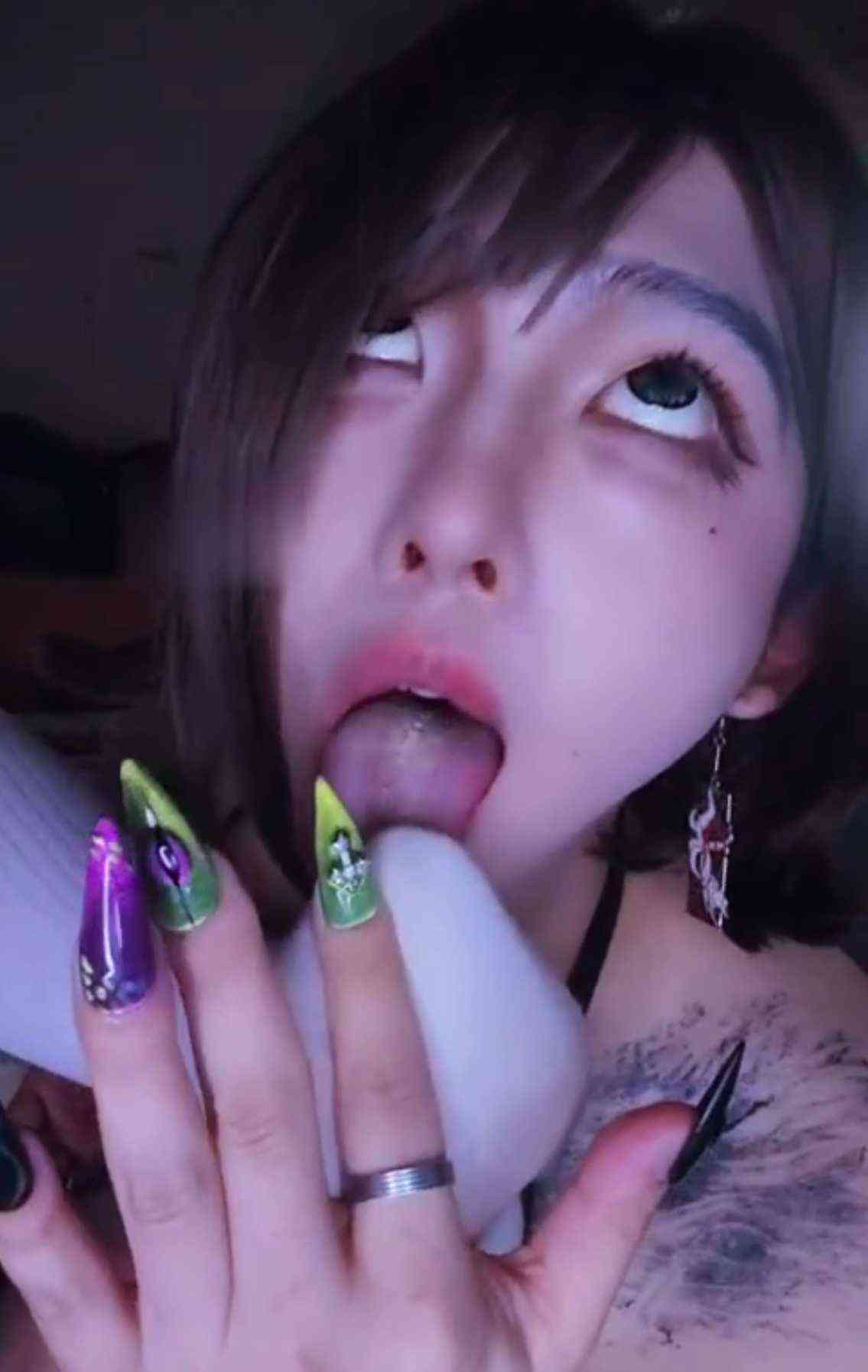 201218m4rz03m0rrqsb672.png