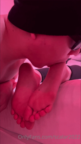 211012qgce66g06gxc4brb.gif