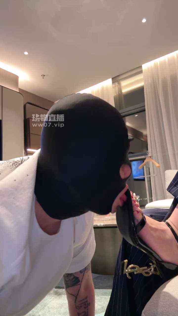 144330dlxeblyl2eobeeeo.jpg