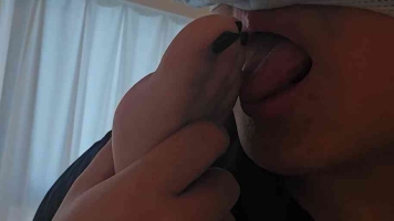 真实爽tian04年南方妹子奶香嫩脚，口感一流！