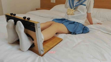 【橘子】全网首发！萝莉妹妹鱼鱼的足疗痒刑破防,无水印