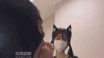 新人萝莉直播，闻tian高颜值白丝臭脚