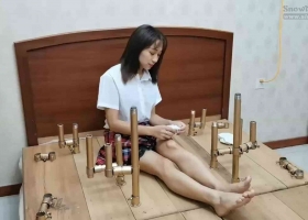 【丝诺姆】白丝JK少女羞耻姿势的tk折磨