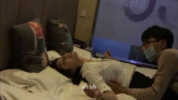 开发高颜值黑丝技师到酒店tktiao教 叫声sao气眼神妩媚