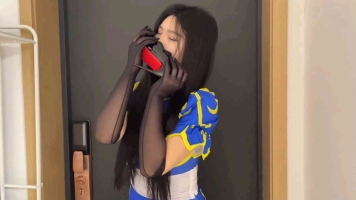 【云雀】丝袜小偷与女主人的气味责放置调教