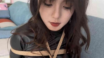 定制 （菀沁）【美女学姐被劫持】逃跑失败被抓回薄丝足控福利tk挣扎